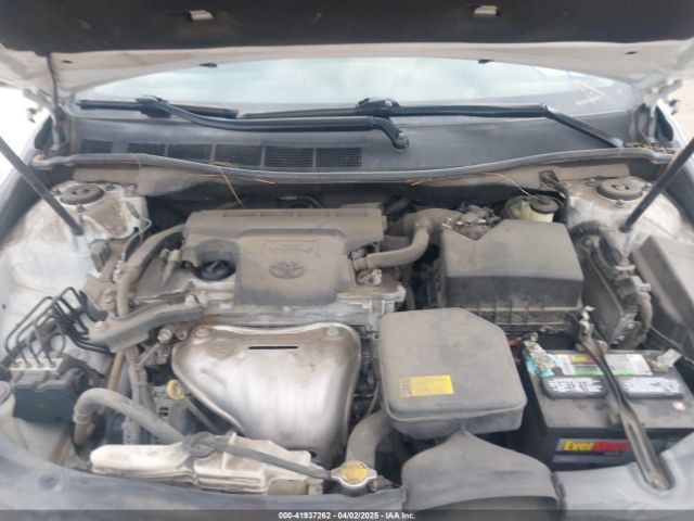 4T1BF1FKXFU044073 Toyota CAMRY LE