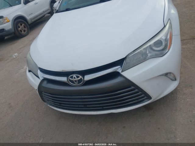 4T1BF1FKXFU044073 Toyota CAMRY LE