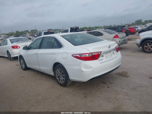 4T1BF1FKXFU044073 Toyota CAMRY LE