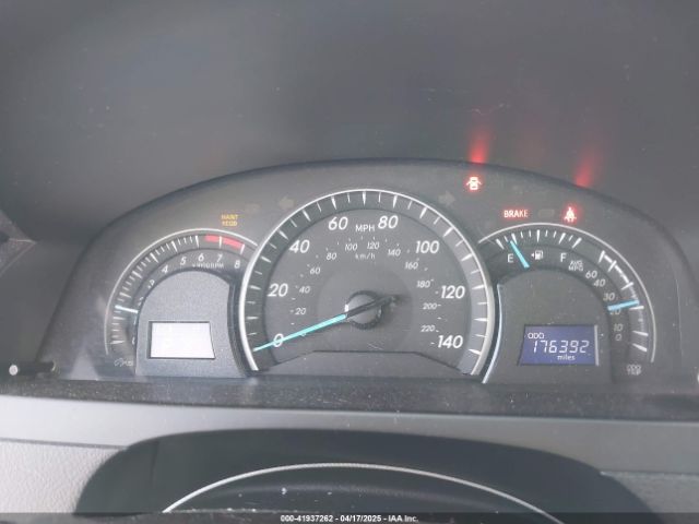 4T1BF1FKXFU044073 Toyota CAMRY LE