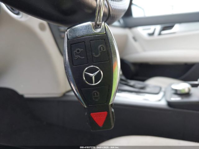 WDDGF4HB5EA933412 Mercedes-Benz C 250 Luxury/sport