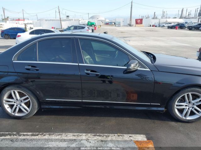 WDDGF4HB5EA933412 Mercedes-Benz C 250 Luxury/sport