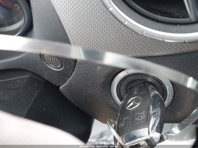 WDDSJ4GB2JN671975 Mercedes-Benz CLA 250 4MATIC