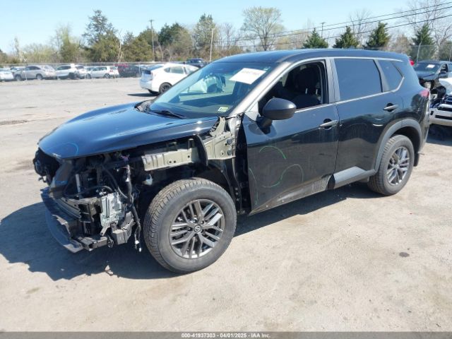 5N1AT3AB3MC738257 Nissan Rogue S Intelligent Awd