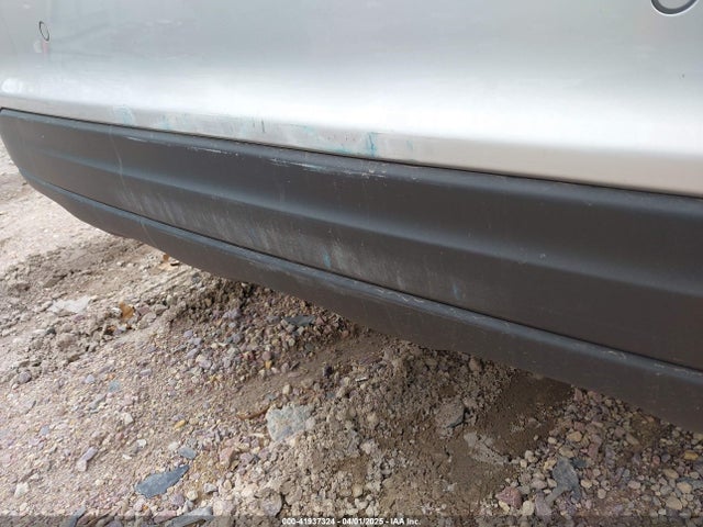 5XYPGDA38KG433041 KIA Sorento 2.4l Lx