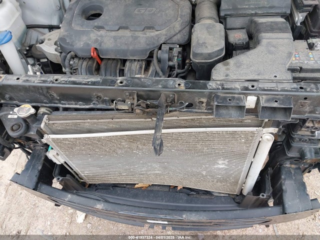 5XYPGDA38KG433041 KIA Sorento 2.4l Lx