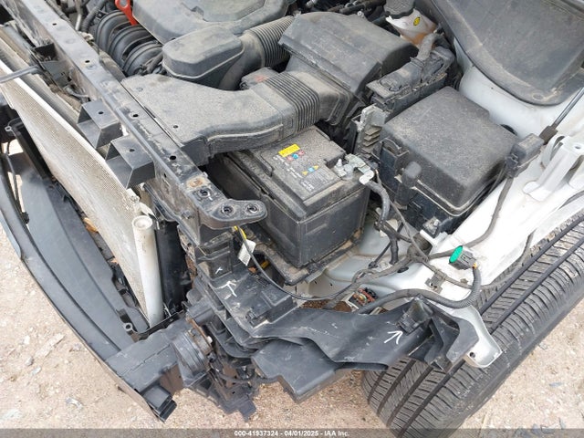5XYPGDA38KG433041 KIA Sorento 2.4l Lx