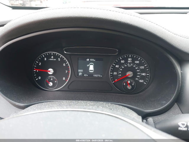 5XYPGDA38KG433041 KIA Sorento 2.4l Lx