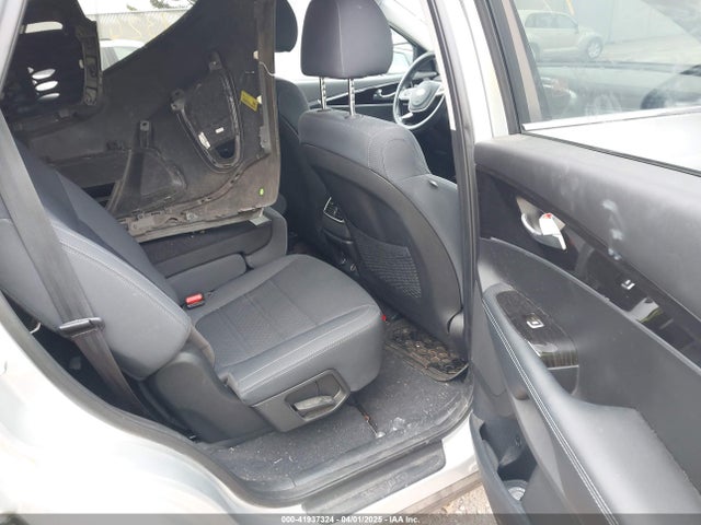 5XYPGDA38KG433041 KIA Sorento 2.4l Lx