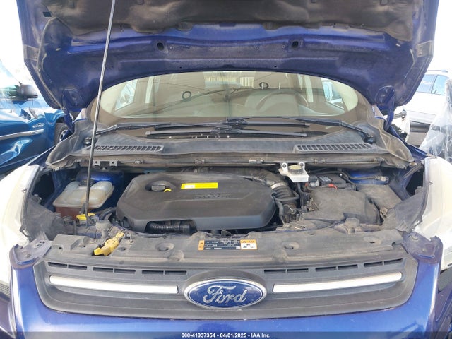 1FMCU9GX2GUC89275 Ford ESCAPE SE