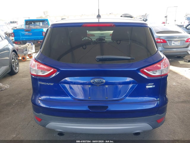 1FMCU9GX2GUC89275 Ford ESCAPE SE