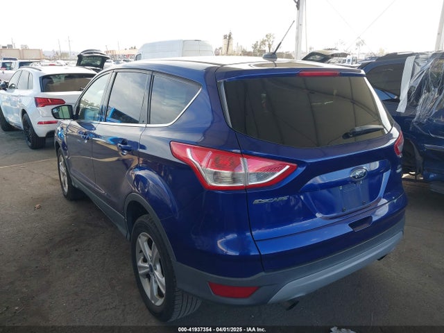 1FMCU9GX2GUC89275 Ford ESCAPE SE