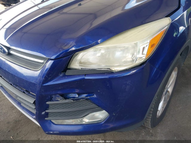 1FMCU9GX2GUC89275 Ford ESCAPE SE