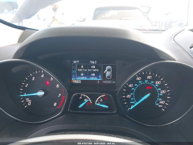 1FMCU9GX2GUC89275 Ford ESCAPE SE