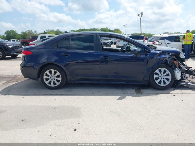5YFB4MDE2PP039697 Toyota COROLLA LE