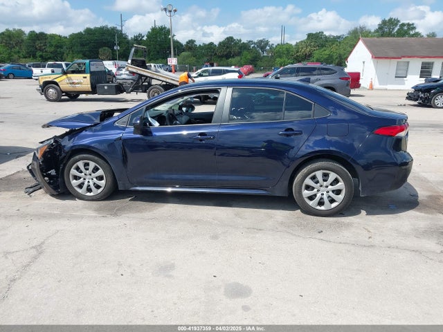 5YFB4MDE2PP039697 Toyota COROLLA LE