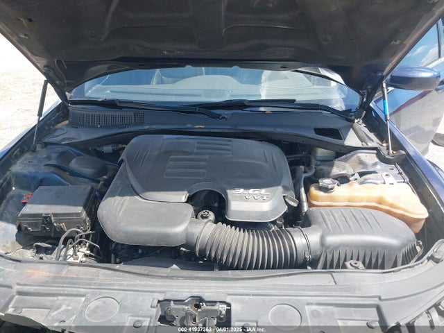 2C3CCAAG6EH288572 Chrysler 300