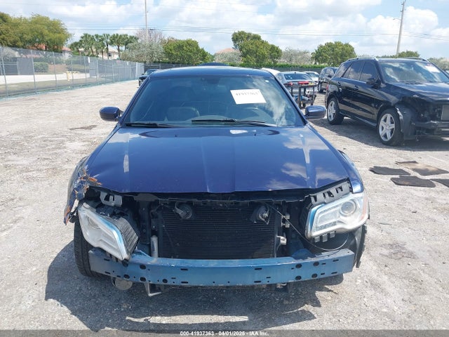 2C3CCAAG6EH288572 Chrysler 300