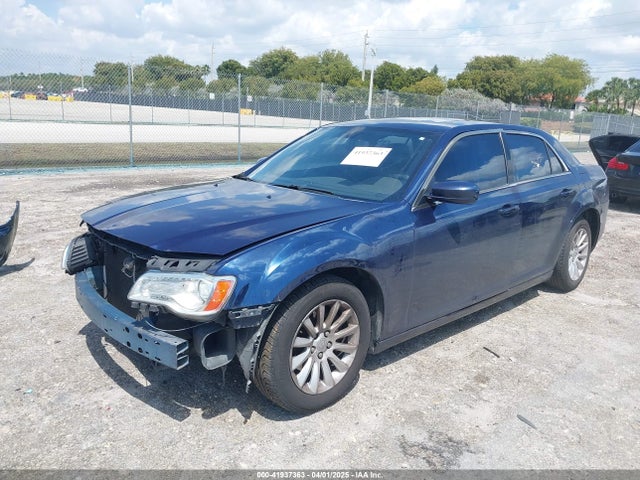 2C3CCAAG6EH288572 Chrysler 300