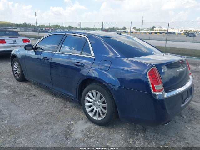 2C3CCAAG6EH288572 Chrysler 300