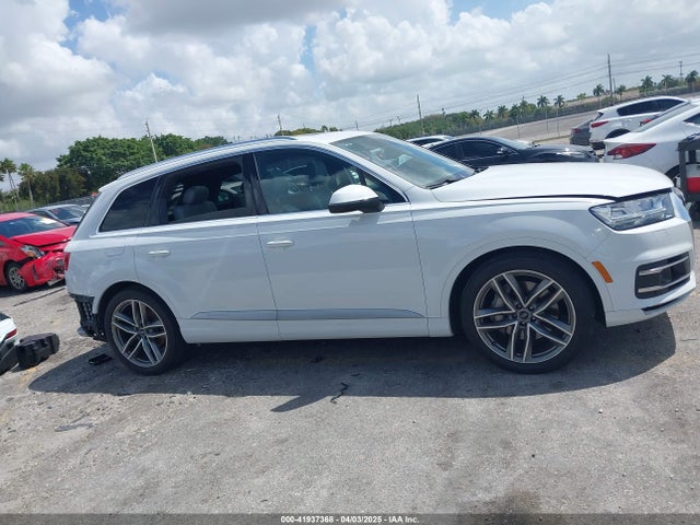WA1VAAF78HD045540 Audi Q7 3.0t Premium