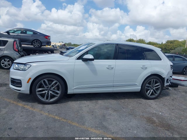 WA1VAAF78HD045540 Audi Q7 3.0t Premium