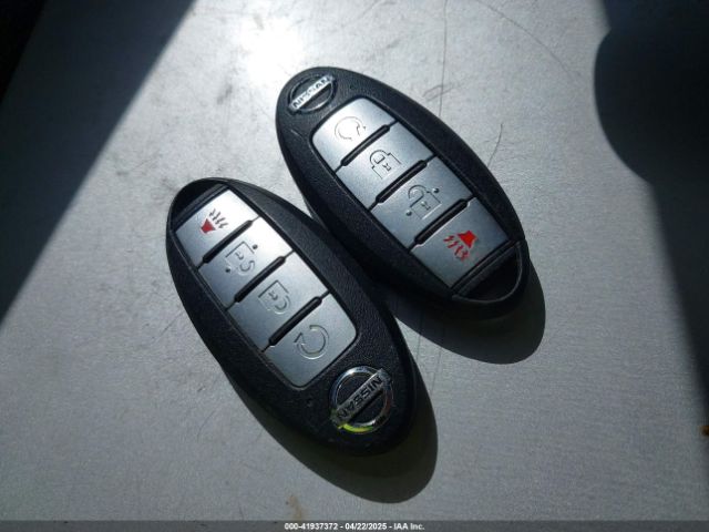 3N1CP5CU9KL519108 Nissan KICKS SR