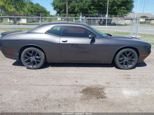 2C3CDZAG7NH178335 Dodge Challenger Sxt