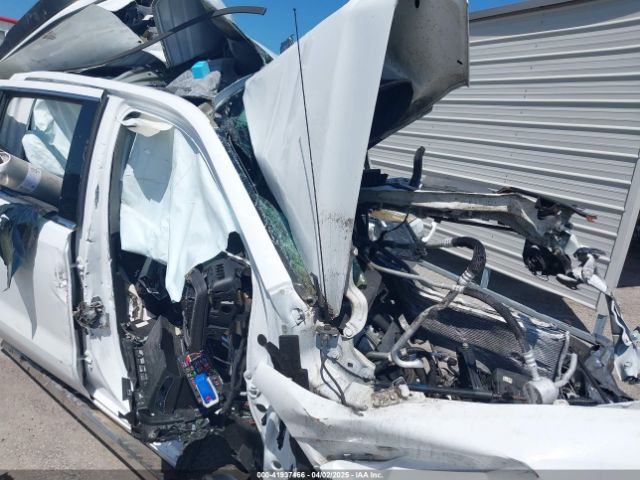 1GTP8BEK6KZ363219 GMC Sierra 1500 Sle