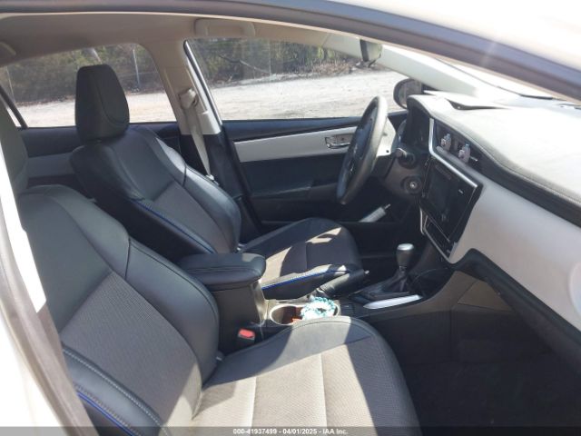 2017 TOYOTA COROLLA 5YFBURHEXHP671453 Photo 4
