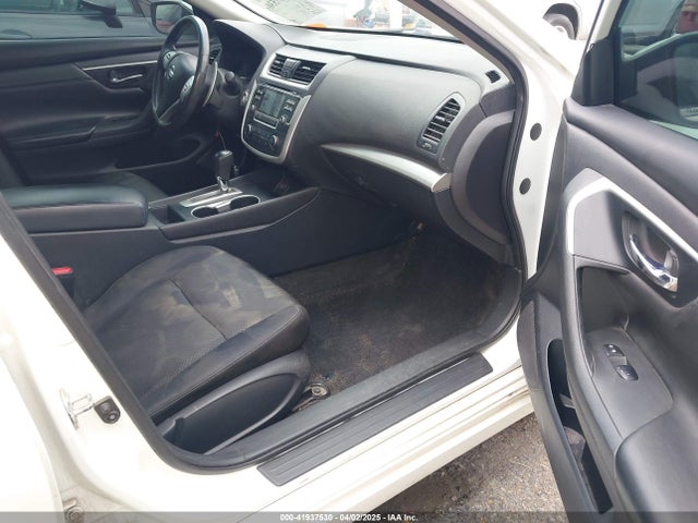 1N4AL3AP0HN345977 Nissan Altima 2.5 Sr