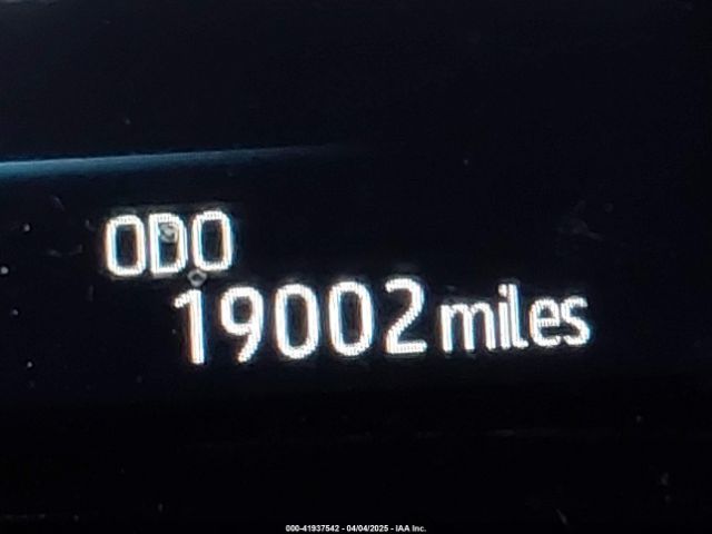5TDESKFC4RS137515 Toyota Sienna Platinum