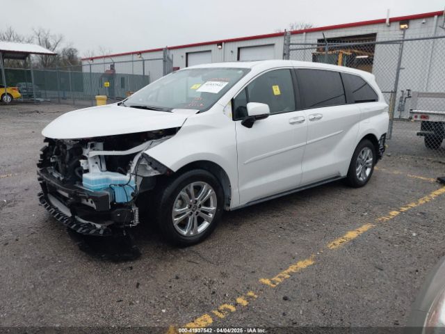 5TDESKFC4RS137515 Toyota Sienna Platinum