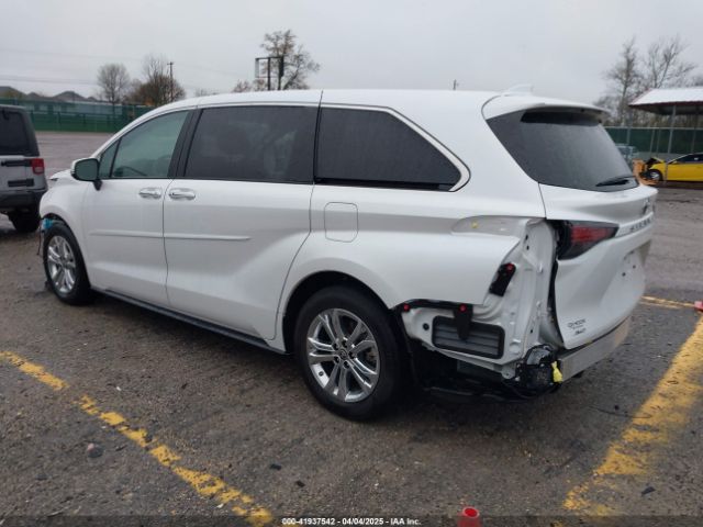 5TDESKFC4RS137515 Toyota Sienna Platinum