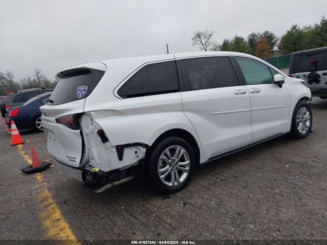 5TDESKFC4RS137515 Toyota Sienna Platinum