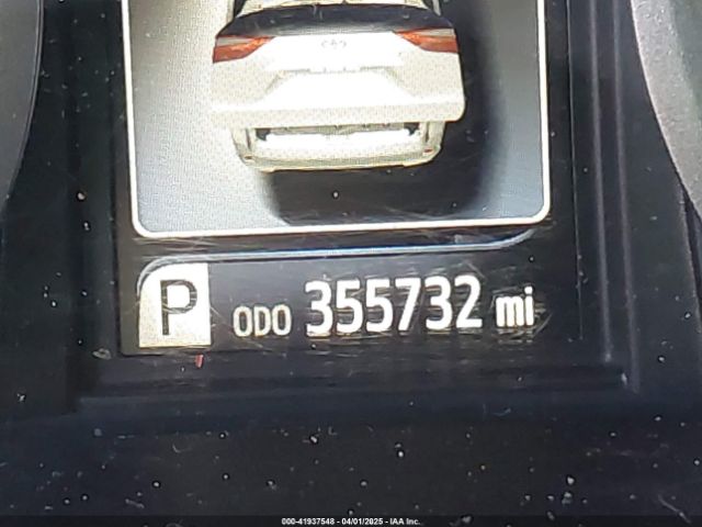 5TDYK3DC6FS645065 Toyota Sienna Xle 8 Passenger