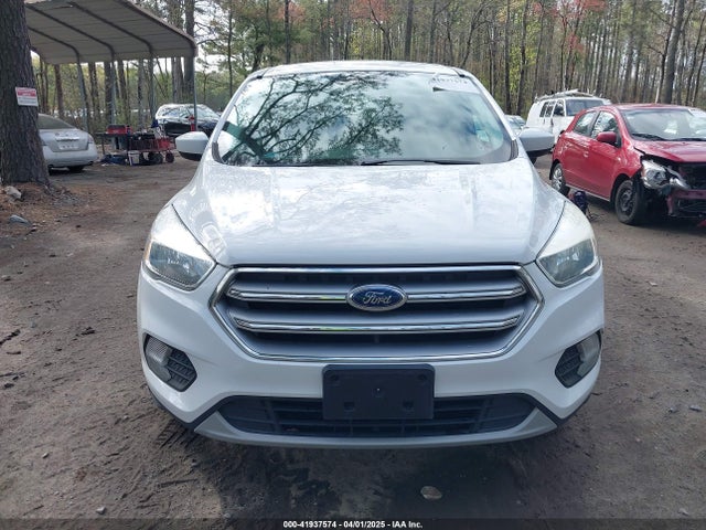 1FMCU0GD0HUE06404 Ford ESCAPE SE