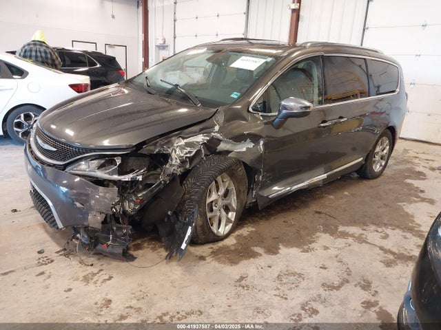 Chrysler Pacifica Limited 2018 2C4RC1GG2JR357615 Image 2