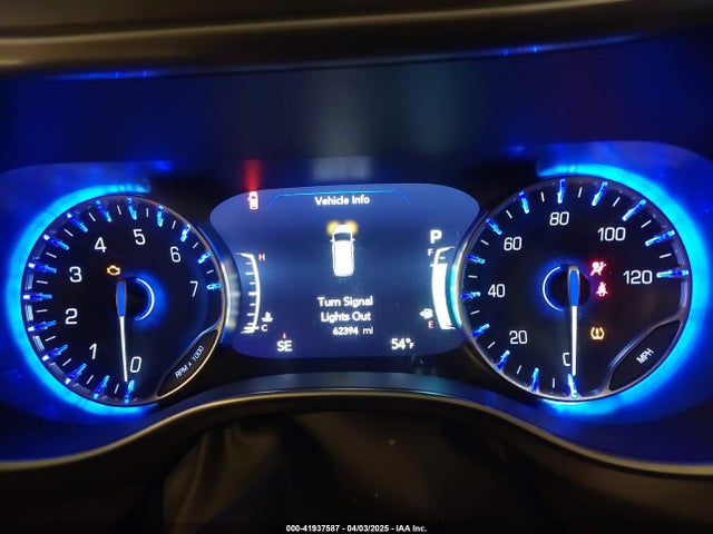 Chrysler Pacifica Limited 2018 2C4RC1GG2JR357615 Image 7