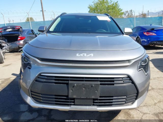 KNDCR3LE2P5098442 KIA NIRO EX