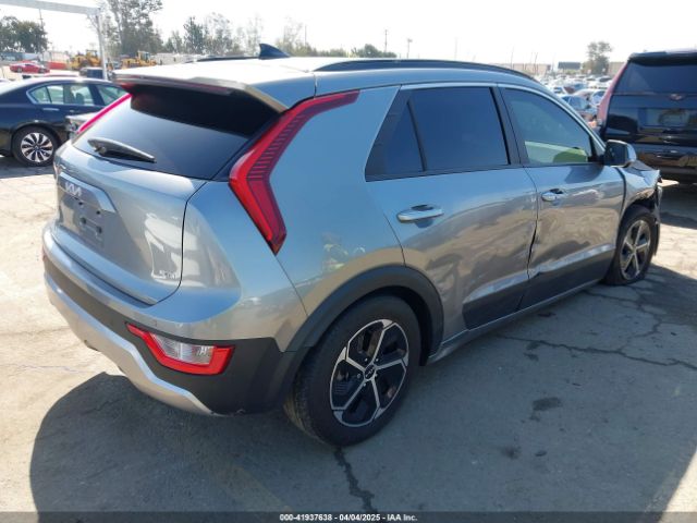 KNDCR3LE2P5098442 KIA NIRO EX