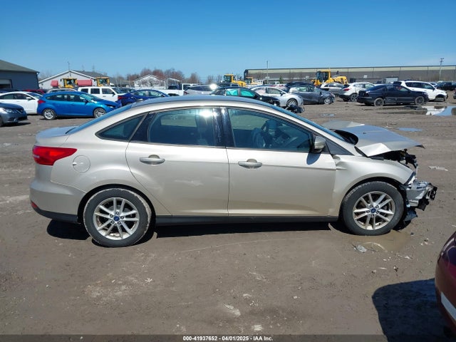 Ford FOCUS SE 2017 1FADP3F28HL203306 Image 13