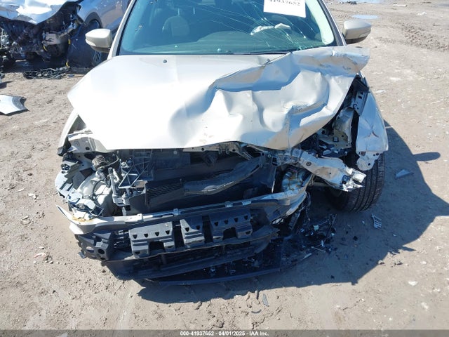 Ford FOCUS SE 2017 1FADP3F28HL203306 Image 6
