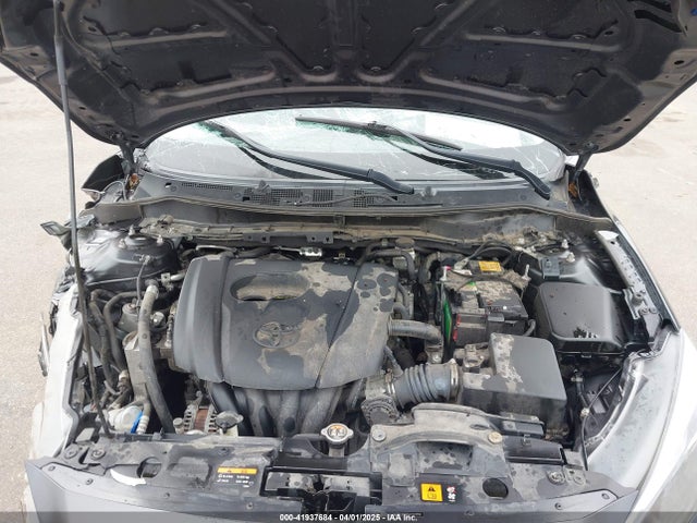 3MYDLBYV9JY321158 Toyota YARIS IA
