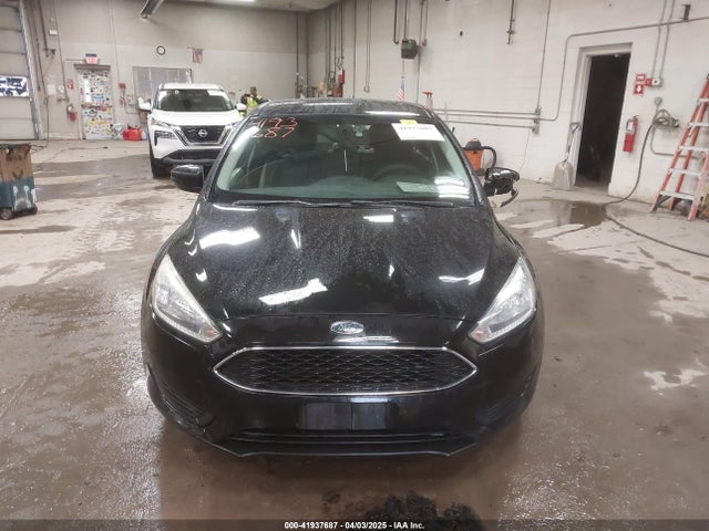 1FADP3F24FL285287 Ford FOCUS SE