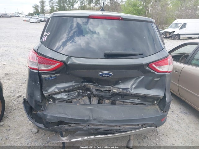 1FMCU0G75GUB10934 Ford ESCAPE SE