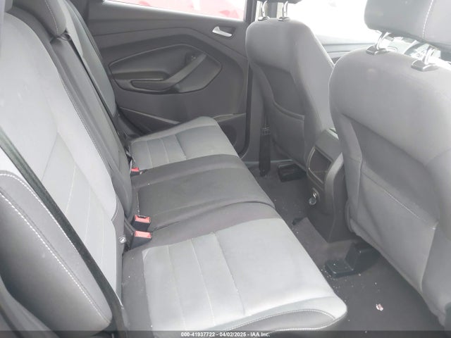 1FMCU0G75GUB10934 Ford ESCAPE SE