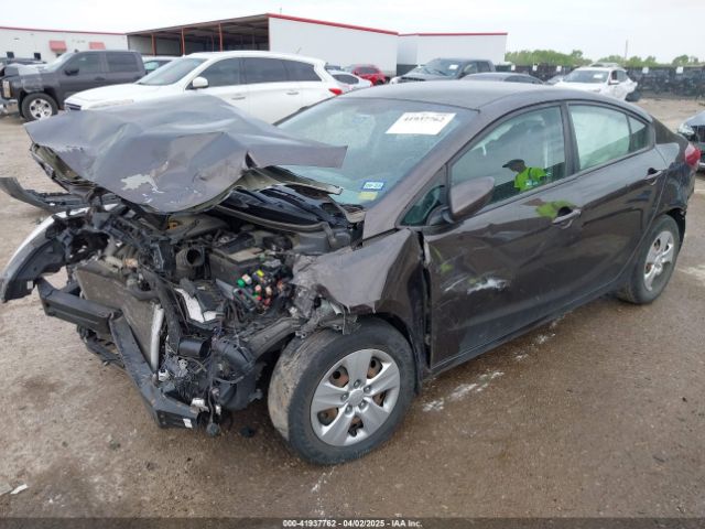 3KPFK4A75JE221688 KIA FORTE LX