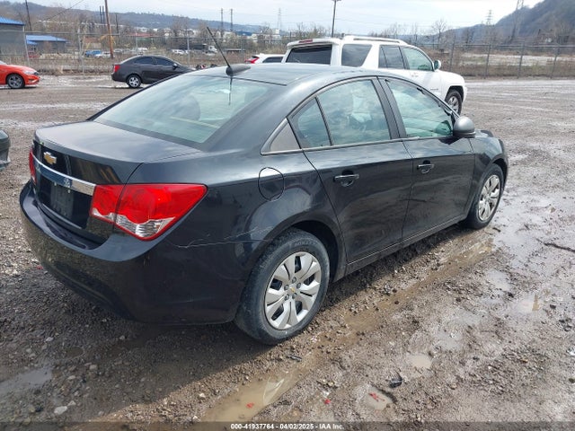 1G1PA5SG2F7105750 Chevrolet Cruze Ls Auto