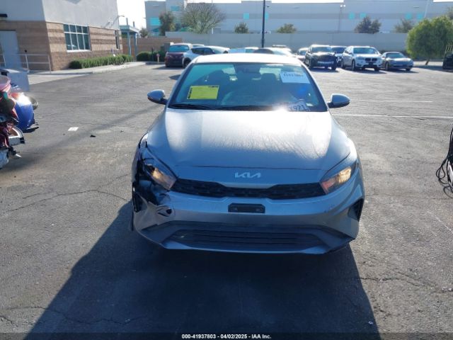 3KPF24AD1PE558292 KIA Forte Lxs